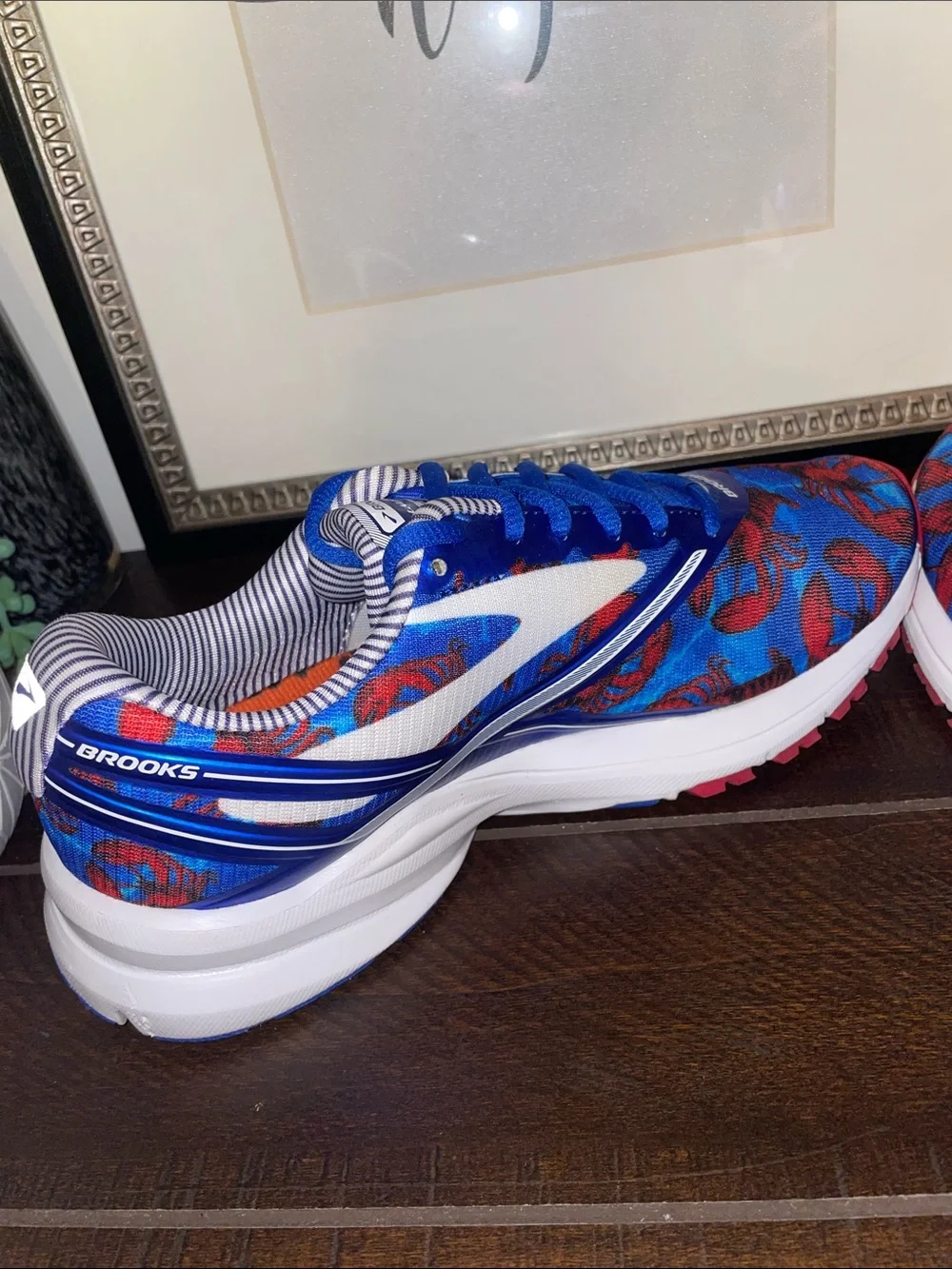 Brooks Limited Edition Lobster Print Launch 4 Boston 2017 Sneakers Size 7.5